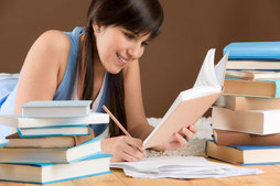 http://respuestas.tips/estudiar-de-noche-o-estudiar-de-dia/